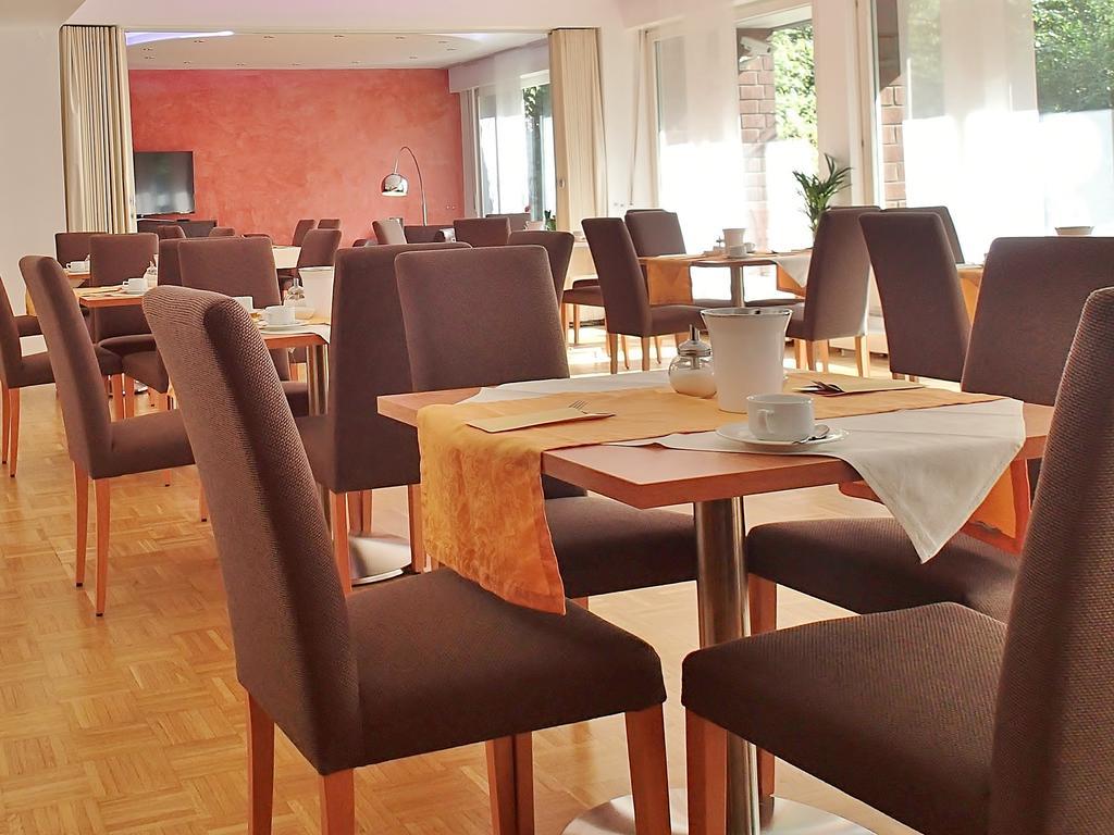 Hotel Mingarden Düsseldorf Buitenkant foto