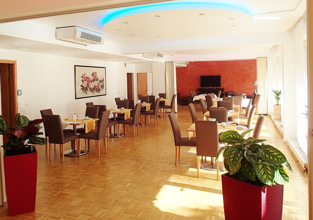 Hotel Mingarden Düsseldorf Buitenkant foto